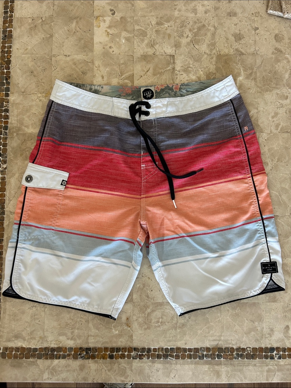 RIP‎ CURL Statepark Mens Boardshorts (surf craft) Multicolor Stripes Size 34